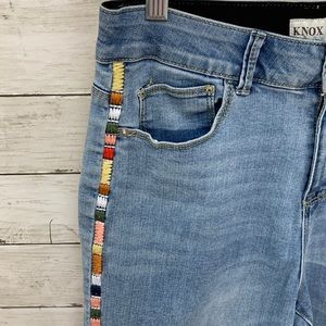 Knox Rose Embroidered Detail Crop Denim Jeans Size 8